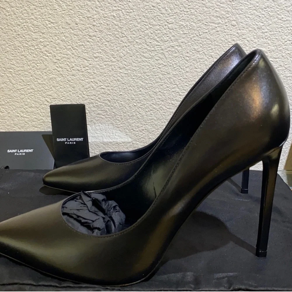 Saint Laurent black leather heels size 39.5 euro - Picture 2 of 6